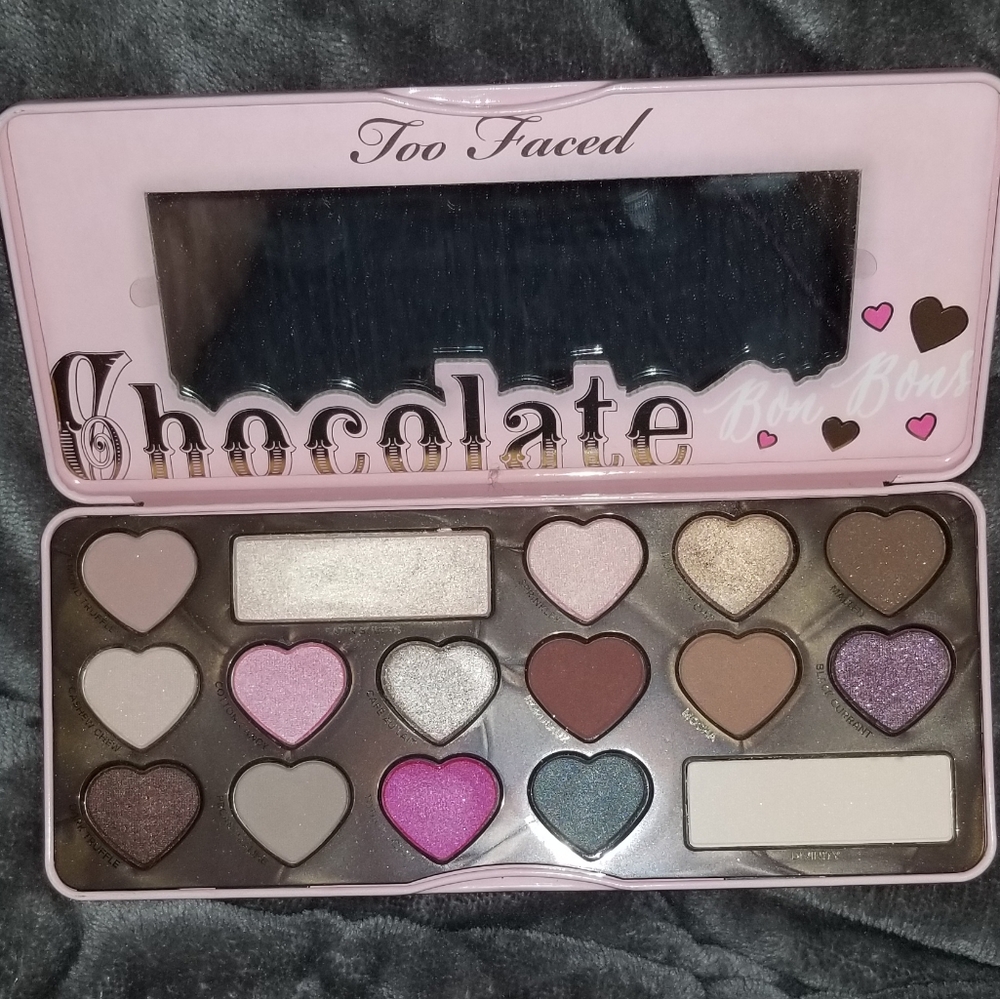 Too Faced Chocolate Bon bons eyeshadow palette